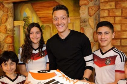 Mesut Özil Kinder